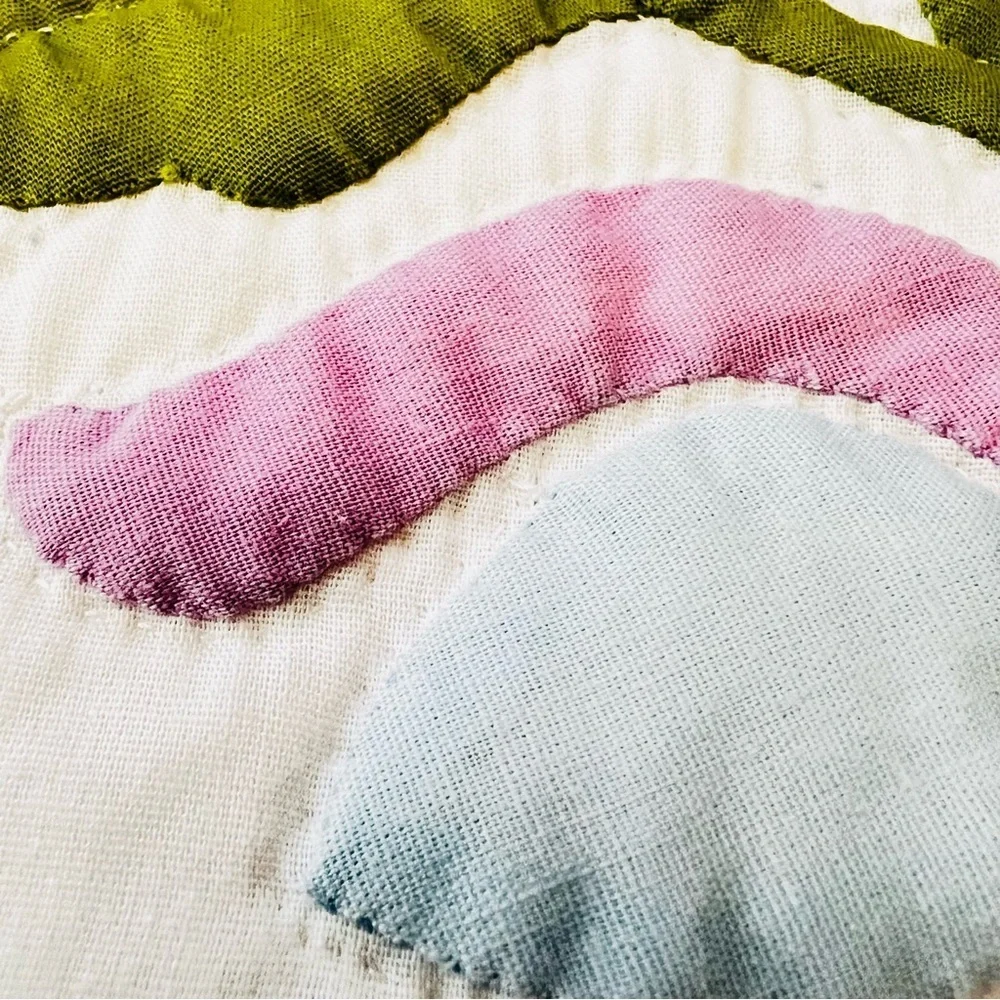 95”x82” Gorgeous Homemade Hand Stitched and Hand Appliqué Quilt.